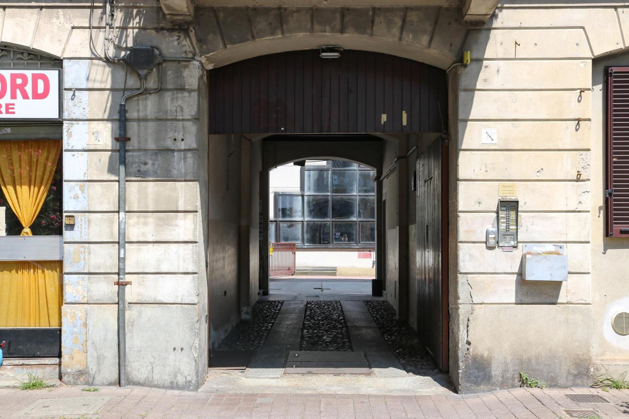 Along The Canal Smart Flat Naviglio - 4 People Corsico Exterior foto